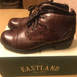Eastland women’s hiking or walking shoes